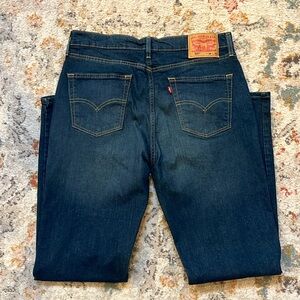 Men’s Levi’s Straight Fit Jeans 34 X 32
Excellent Condition